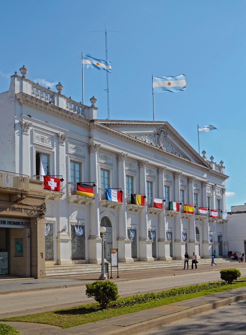 TEORÍA CONSTITUCIONAL Y DERECHOS HUMANOS
